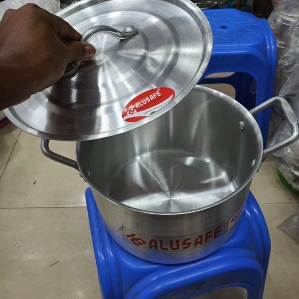 Alusafe Aluminium Saucpan With LID - Image 2